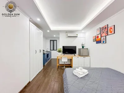 Doppelzimmer mit eigenem Bad — Golden Sun Hotel Apartments - Phú Mỹ Hưng